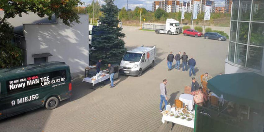 Obecny rok był bardzo bogaty w premiery nowych modeli marki MAN. Dlatego też aby przyszli użytkownicy i nasi pracownicy mogli się z nimi zapoznać, w AGRO-STAR zorganizowaliśmy dzień otwarty połączony z prezentacjami prowadzonymi przez przedstawicieli MAN Truck & Bus Polska.